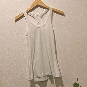 Halter loose athletic shirt